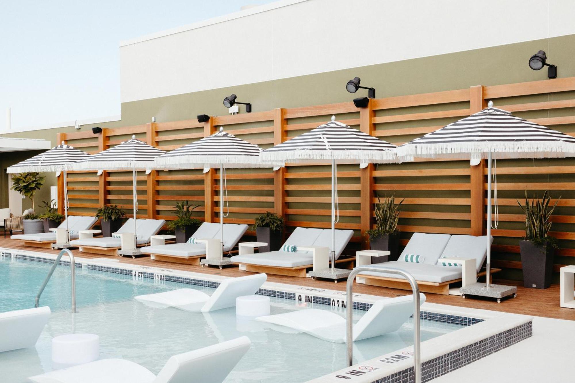 The Hiatus Clearwater Beach, Curio Collection By Hilton Exteriör bild
