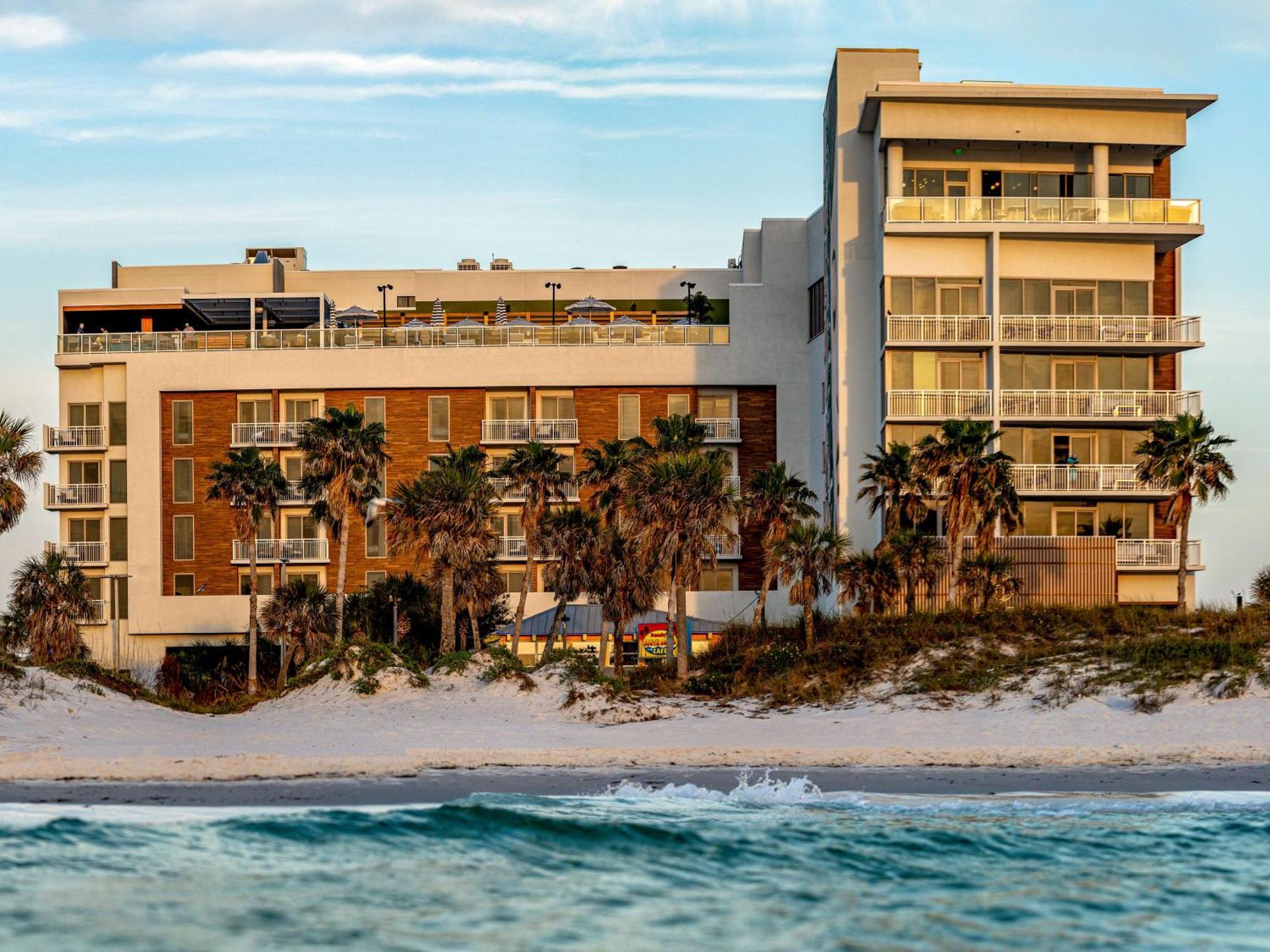 The Hiatus Clearwater Beach, Curio Collection By Hilton Exteriör bild